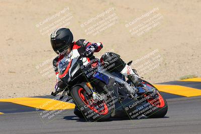 media/Oct-09-2022-SoCal Trackdays (Sun) [[95640aeeb6]]/Turns 9 and 10 (1050am)/